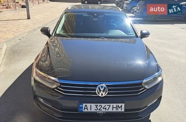 Универсал Volkswagen Passat 2015 в Киеве