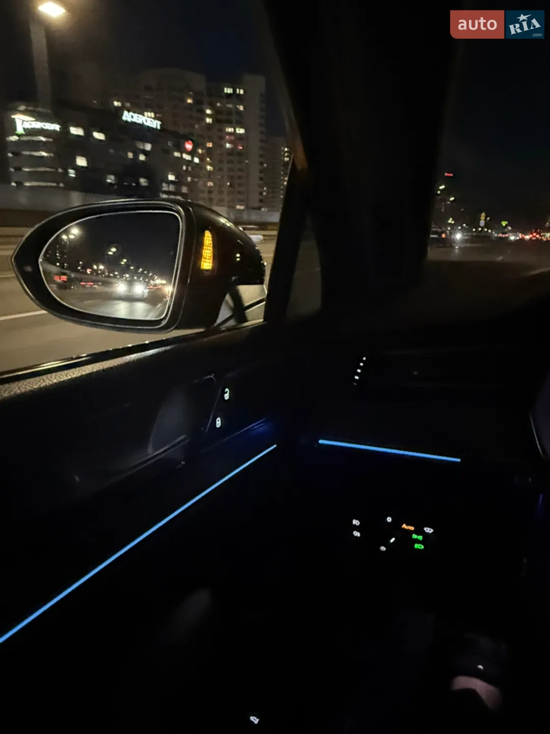 2018 Volkswagen Passat - мініатюра 40