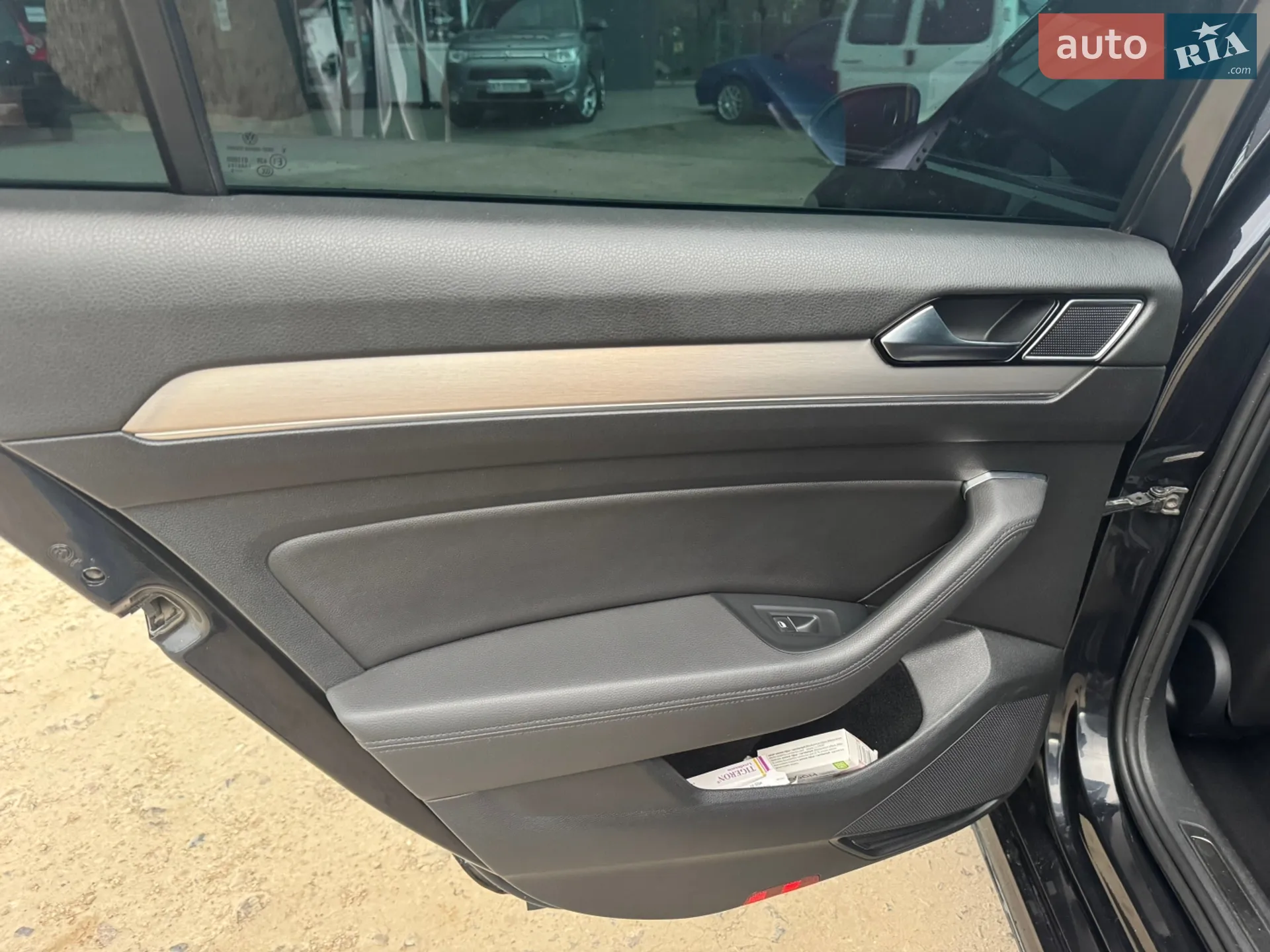 2015 Volkswagen Passat - мініатюра 18