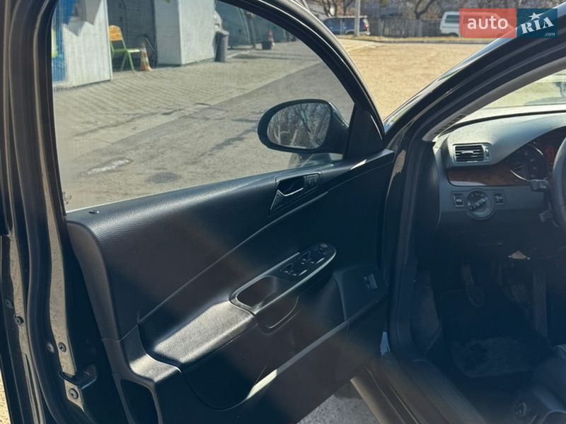 Седан Volkswagen Passat 2008 в Лубнах