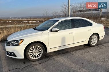 Седан Volkswagen Passat 2015 в Дніпрі