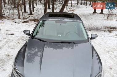 Седан Volkswagen Passat 2016 в Киеве