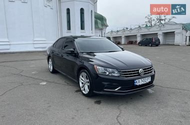 Седан Volkswagen Passat 2018 в Києві