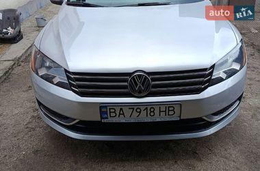 Седан Volkswagen Passat 2014 в Новій Празі