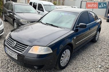 Седан Volkswagen Passat 2001 в Бердичеве