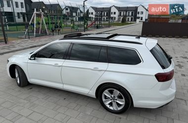 Універсал Volkswagen Passat 2022 в Вараші