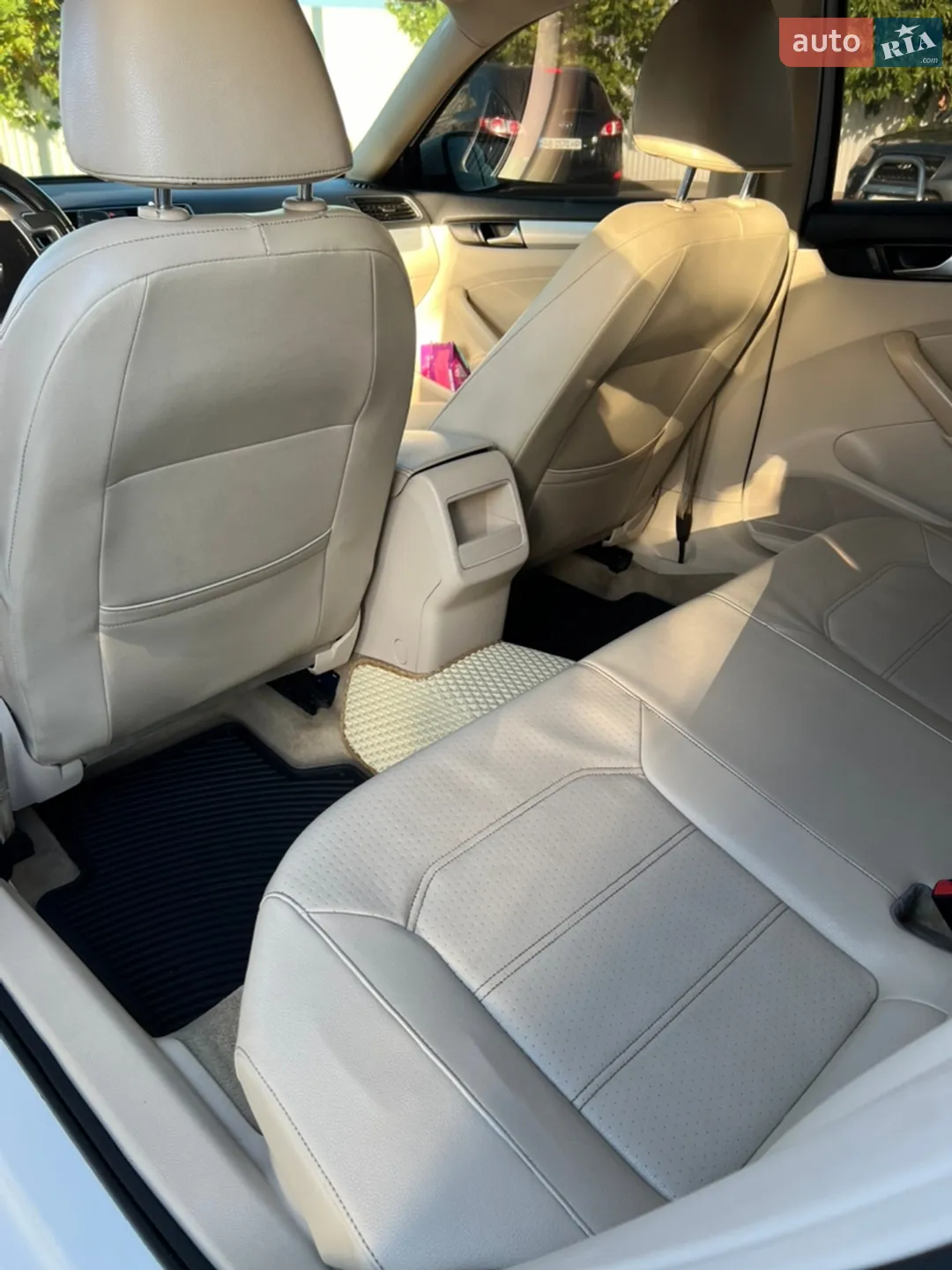 2012 Volkswagen Passat - мініатюра 12