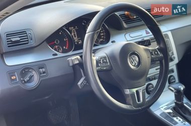 Універсал Volkswagen Passat 2009 в Чернівцях