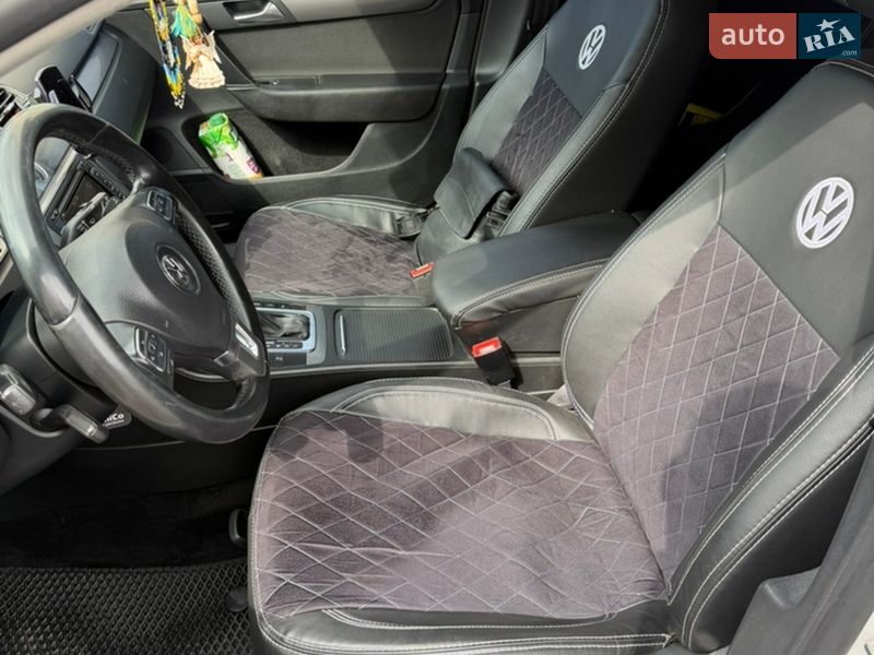 Универсал Volkswagen Passat 2010 в Полонном