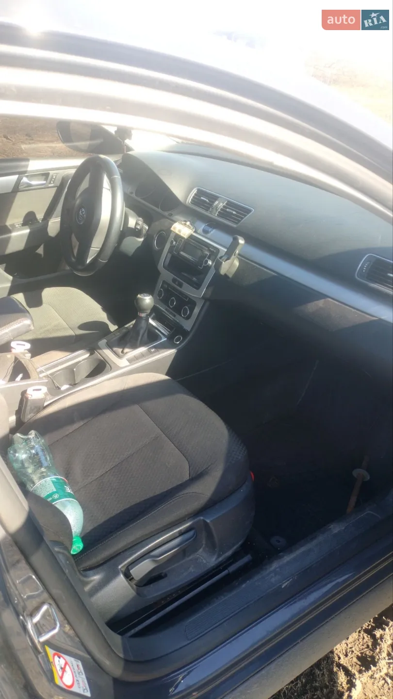 2011 Volkswagen Passat - мініатюра 29