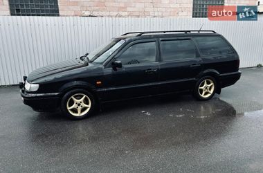 Универсал Volkswagen Passat 1995 в Корсуне-Шевченковском