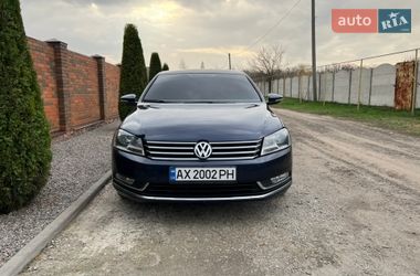Седан Volkswagen Passat 2012 в Харькове