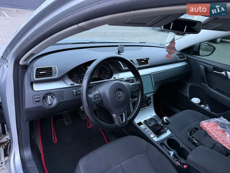 Универсал Volkswagen Passat 2010 в Коломые