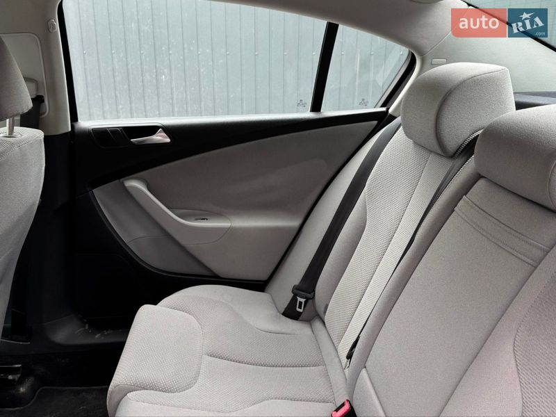 Седан Volkswagen Passat 2008 в Тернополе