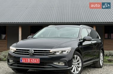 Универсал Volkswagen Passat 2022 в Львове