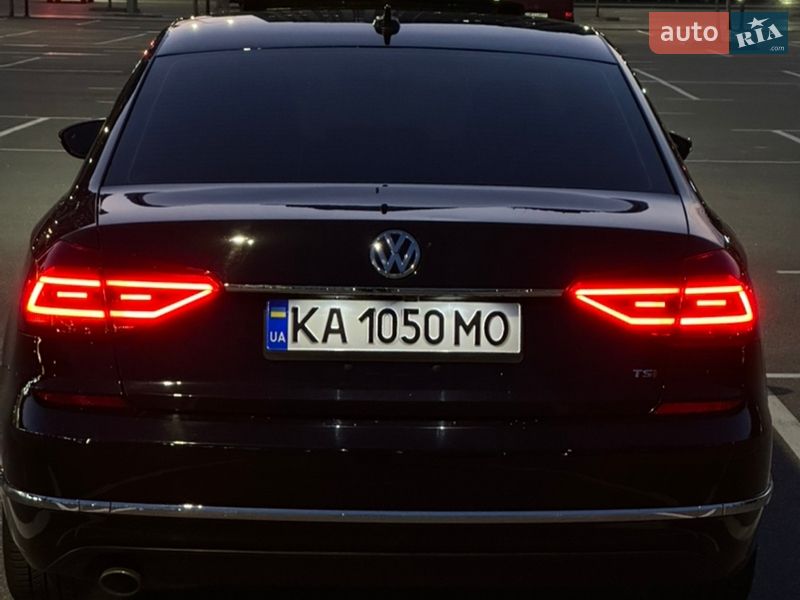Седан Volkswagen Passat 2018 в Киеве