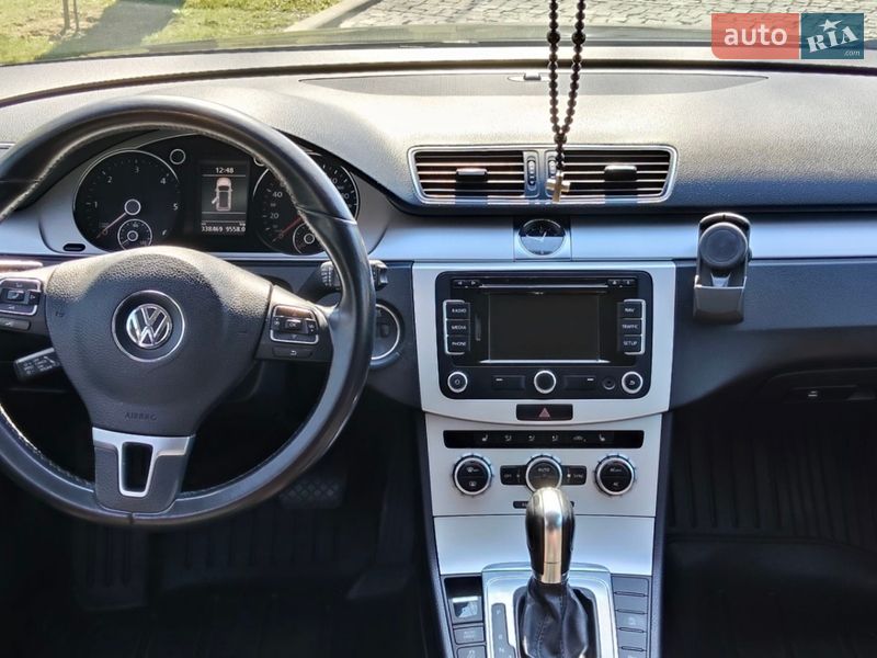 Универсал Volkswagen Passat 2012 в Киеве