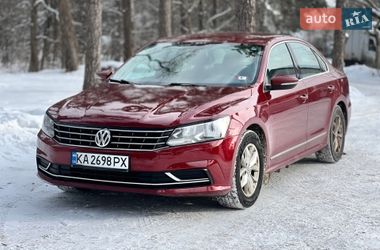 Седан Volkswagen Passat 2016 в Києві