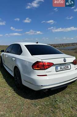 Седан Volkswagen Passat 2016 в Кривом Роге