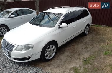 Універсал Volkswagen Passat 2010 в Києві