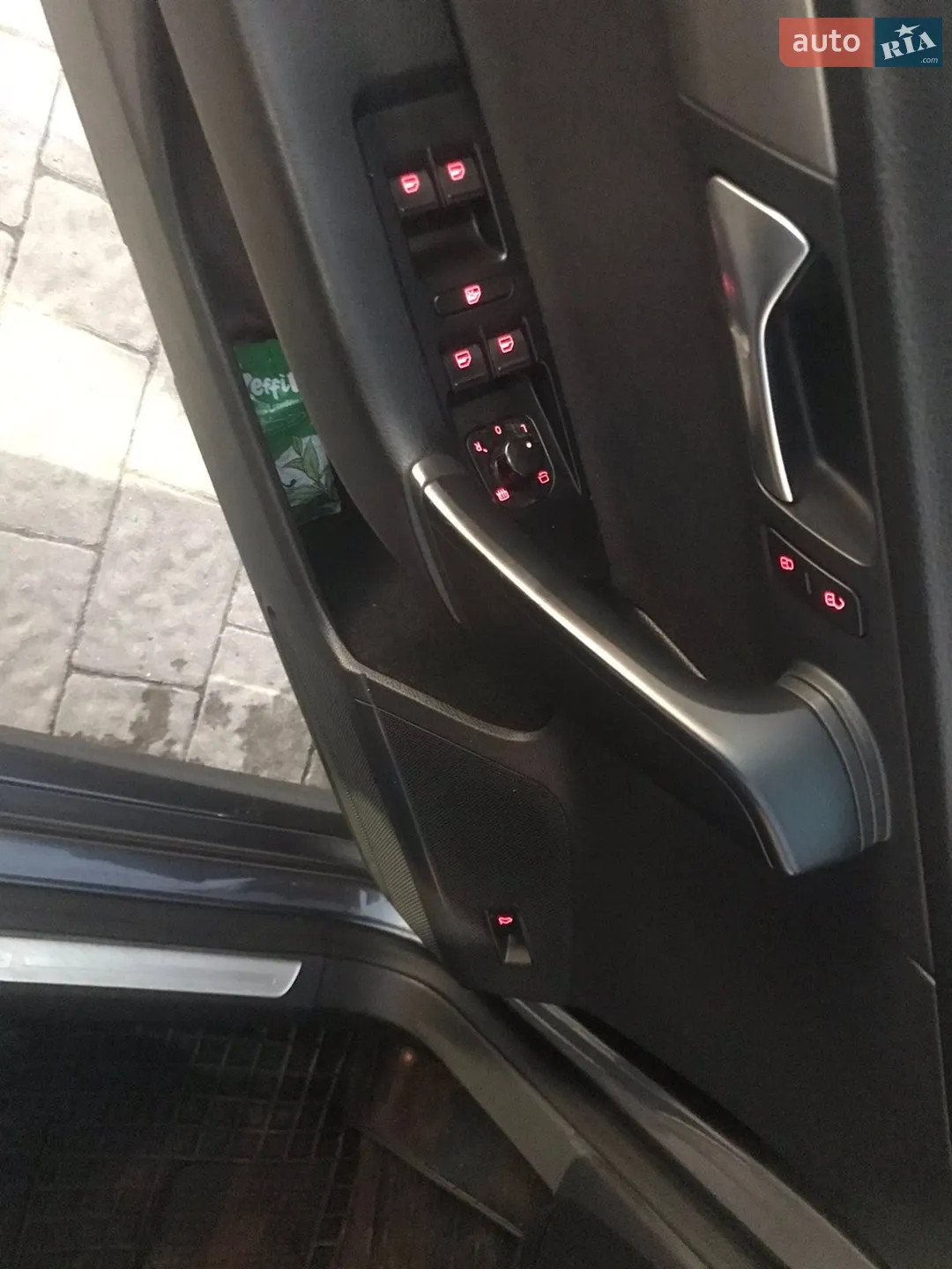 2011 Volkswagen Passat - мініатюра 2