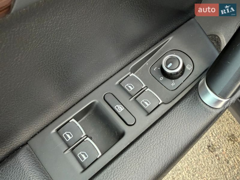 Седан Volkswagen Passat 2011 в Киеве