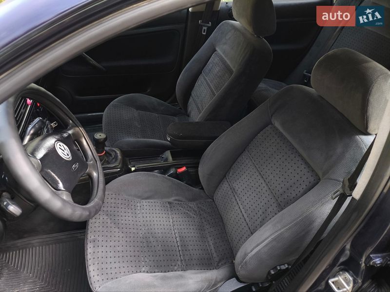 Универсал Volkswagen Passat 1998 в Надворной