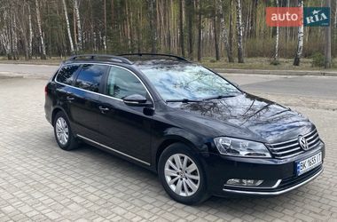 Универсал Volkswagen Passat 2012 в Маневичах