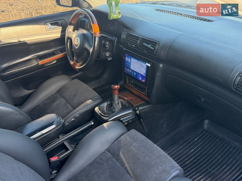 Седан Volkswagen Passat 1999 в Солоницевке