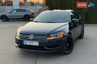 Седан Volkswagen Passat 2012 в Києві