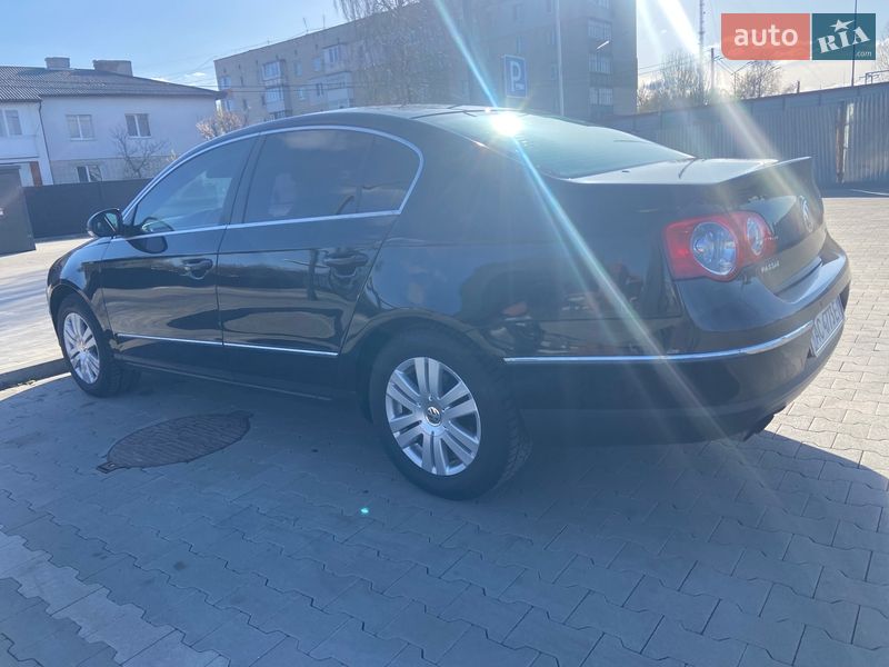 Седан Volkswagen Passat 2009 в Луцке