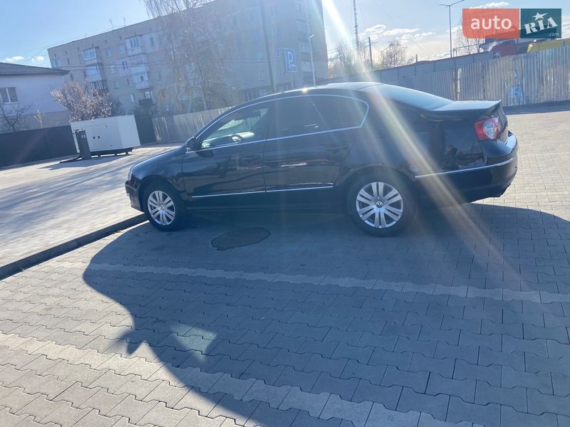 Седан Volkswagen Passat 2009 в Луцке
