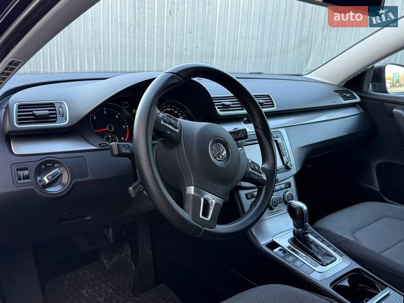 Универсал Volkswagen Passat 2014 в Стрые