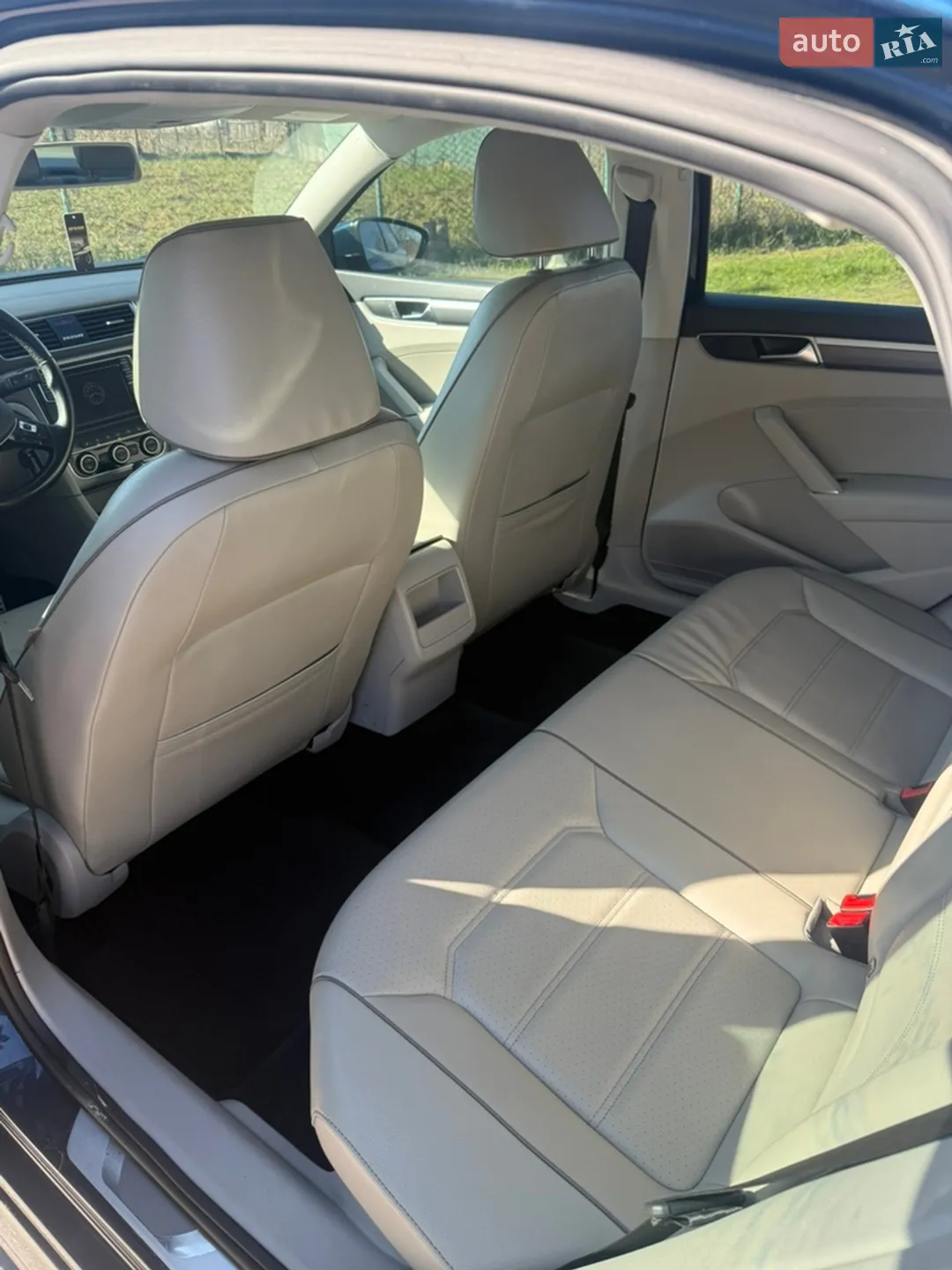 2017 Volkswagen Passat - мініатюра 6