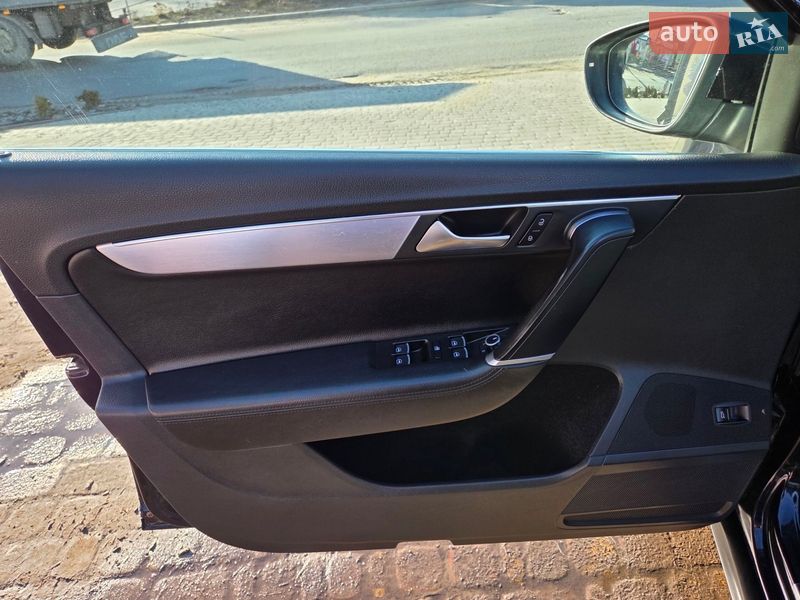 Универсал Volkswagen Passat 2013 в Харькове