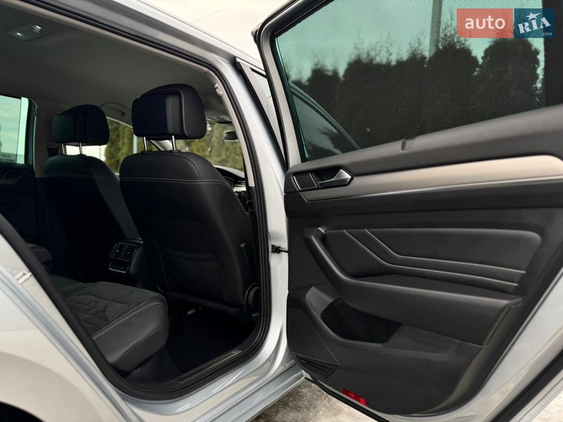 Универсал Volkswagen Passat 2021 в Луцке