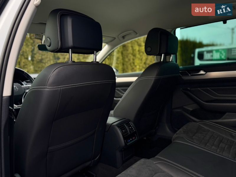 Универсал Volkswagen Passat 2021 в Луцке