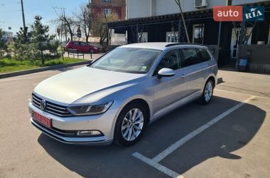 Універсал Volkswagen Passat 2018 в Вінниці
