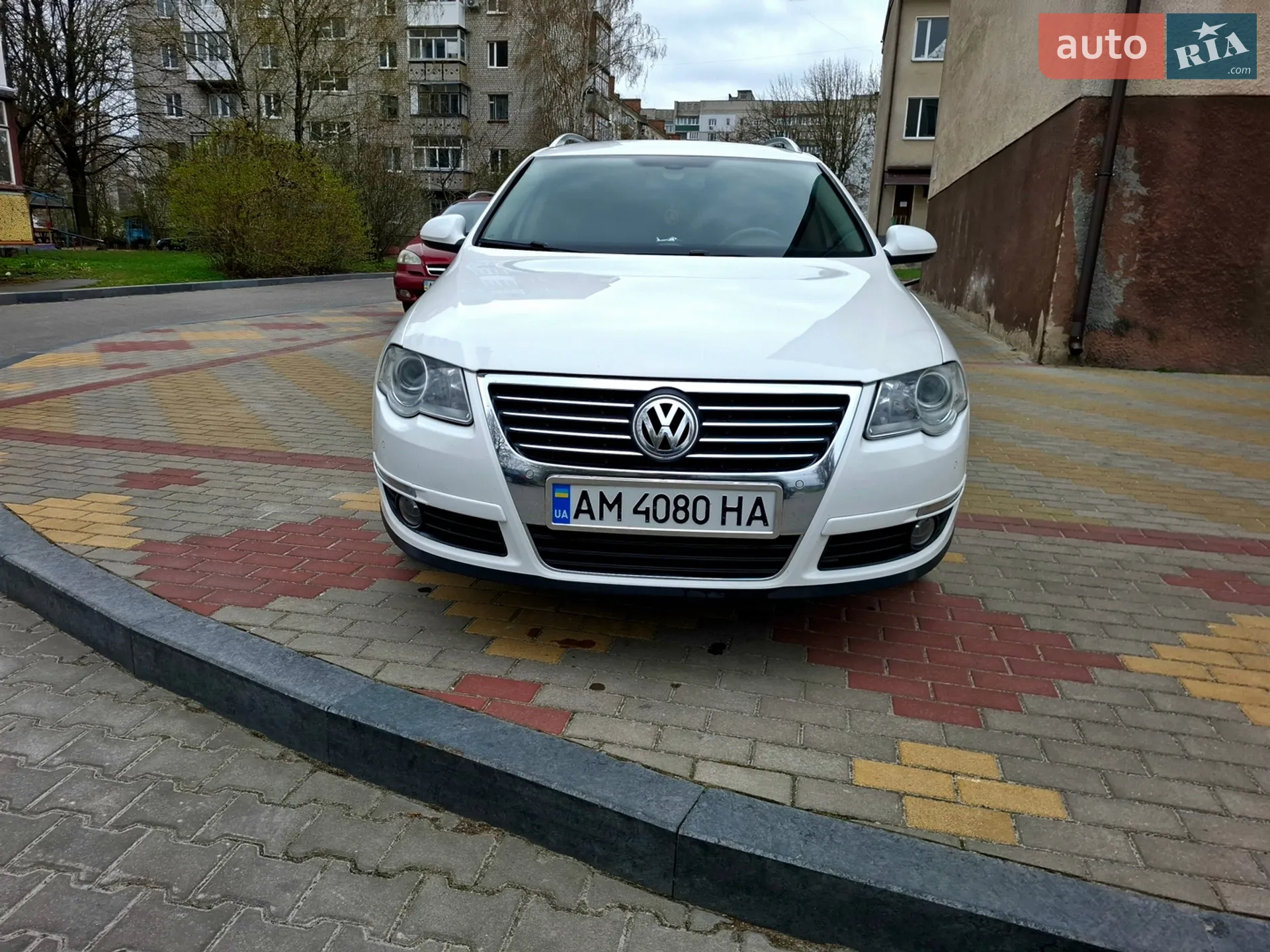 2010 Volkswagen Passat - мініатюра 5