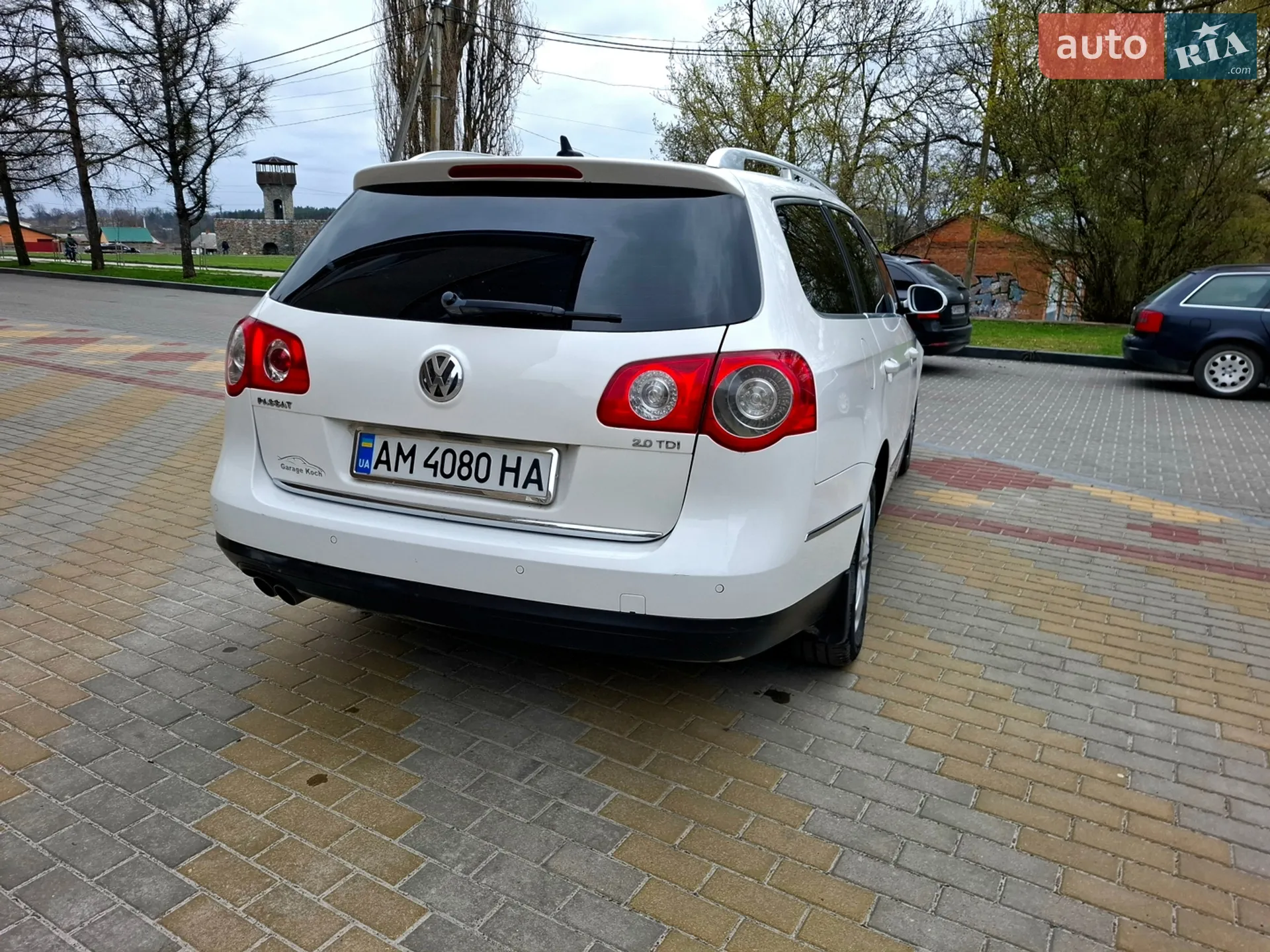 2010 Volkswagen Passat - мініатюра 10