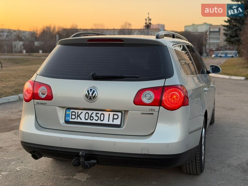 Универсал Volkswagen Passat 2009 в Ровно