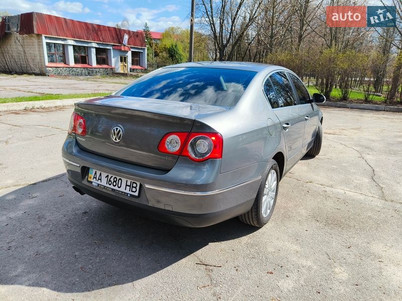 Седан Volkswagen Passat 2008 в Миргороде