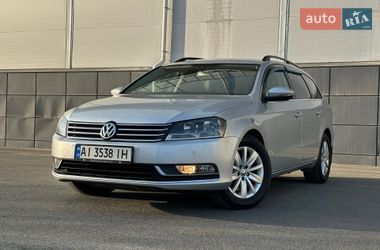 Універсал Volkswagen Passat 2013 в Одесі