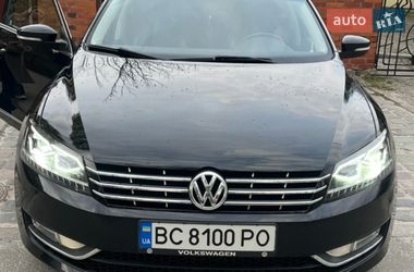 Седан Volkswagen Passat 2014 в Львове