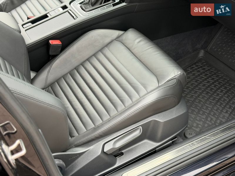 Универсал Volkswagen Passat 2016 в Ровно
