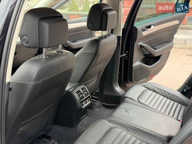 Универсал Volkswagen Passat 2016 в Ровно