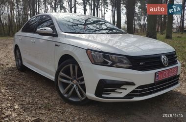 Седан Volkswagen Passat 2017 в Луцке