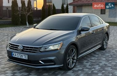 Седан Volkswagen Passat 2016 в Василькове