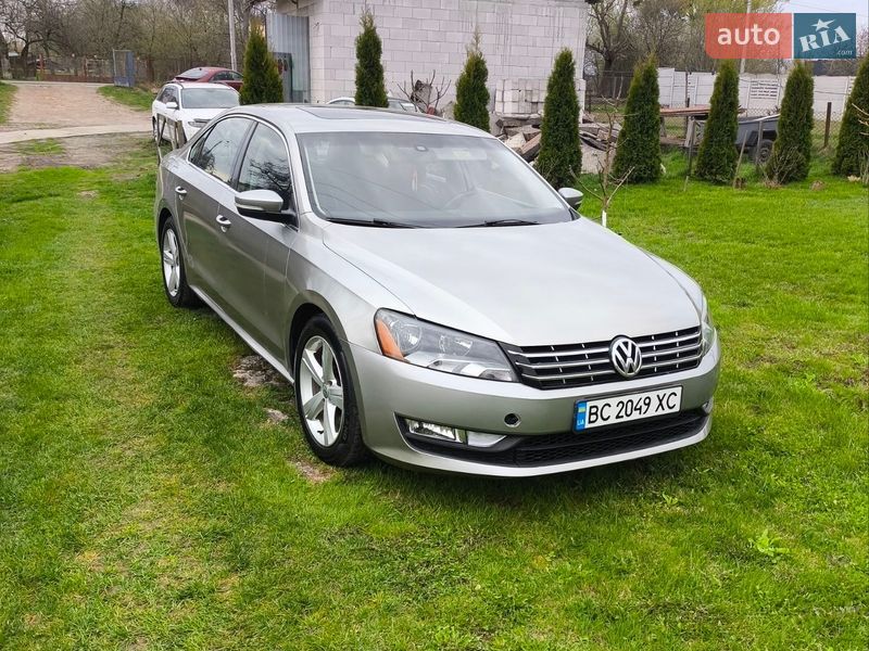 Седан Volkswagen Passat 2013 в Львове