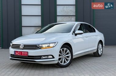Седан Volkswagen Passat 2016 в Калуші